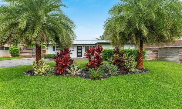 711 Laurel Drive, Lake Park, FL 33403