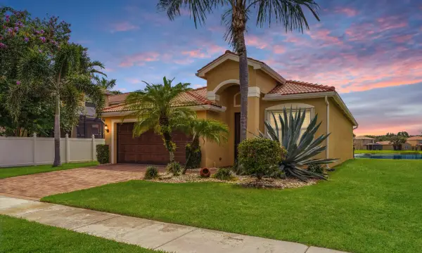10425 Pearwood Place, Boynton Beach, FL 33437