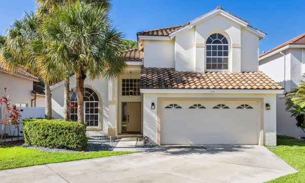 110 Pennock Trace Drive, Jupiter, FL 33458