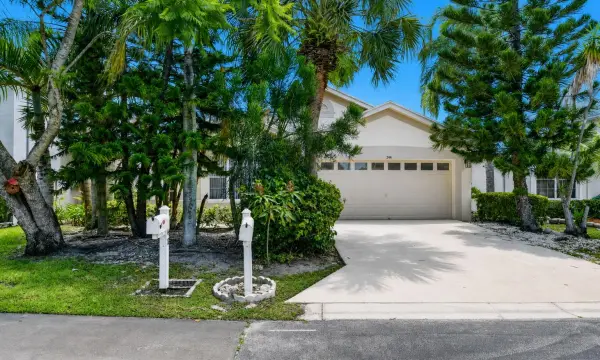 244 Trails End, Greenacres, FL 33413