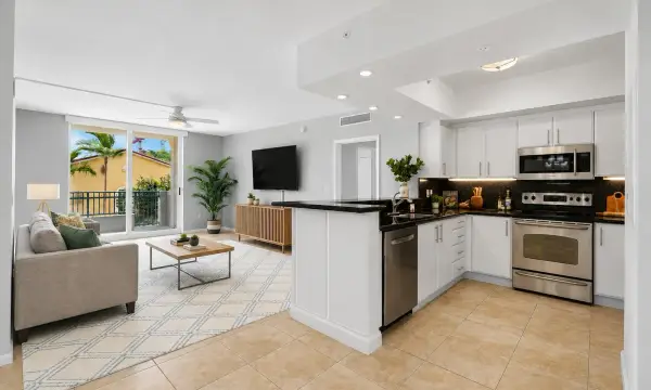 403 S Sapodilla Avenue 307, West Palm Beach, FL 33401