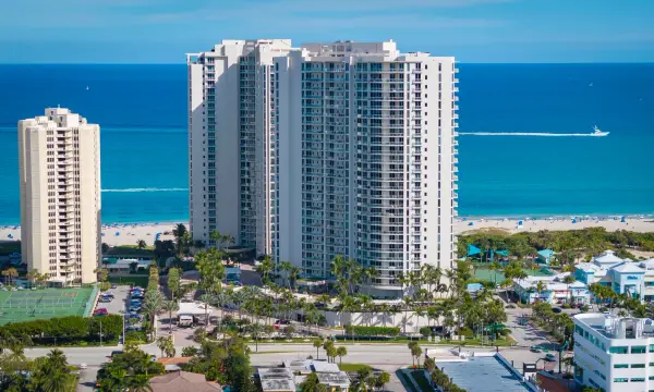 2700 N Ocean Drive 1006b, Riviera Beach, FL 33404