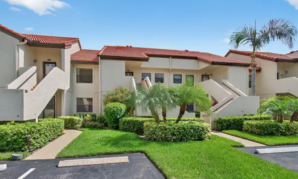 5947 Parkwalk Drive, Boynton Beach, FL 33472