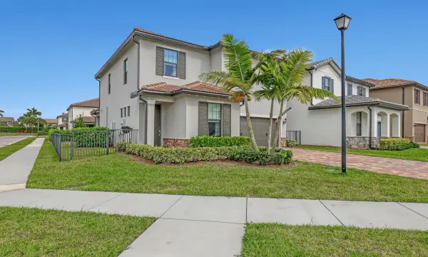 4740 Chantilly, Lake Worth, FL 33467
