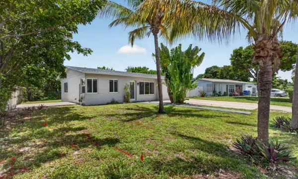 2811 NE 9th Terrace, Pompano Beach, FL 33064