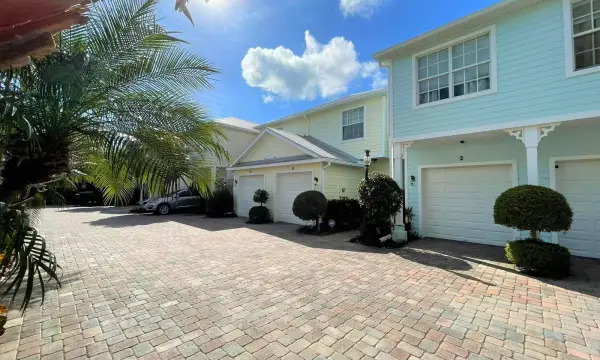 902 S Federal Highway 6, Lake Worth Beach, FL 33460