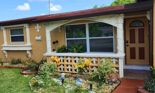 3654 NW 27th Street, Lauderdale Lakes, FL 33311