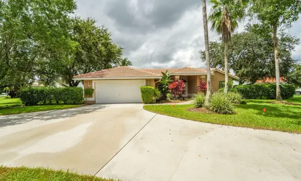 10884 Paso Fino Drive, Wellington, FL 33449