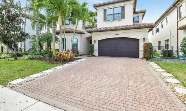 16879 Bridge Crossing Circle, Delray Beach, FL 33446