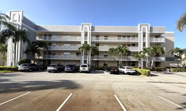 10382 NW 24th Place 104, Sunrise, FL 33322