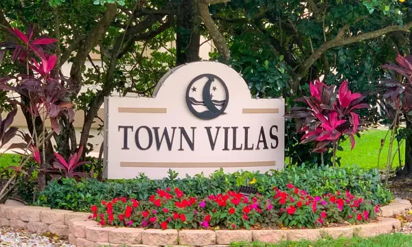 9185 Flynn Circle 3, Boca Raton, FL 33496