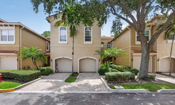 4991 Bonsai Circle 107, Palm Beach Gardens, FL 33418