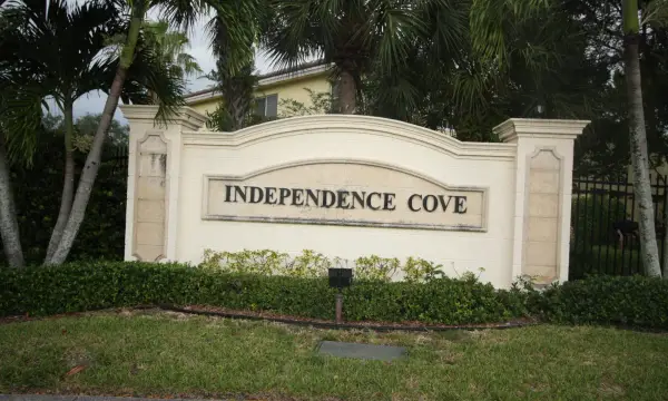 945 Imperial Lake Road, Lake Belvedere Estates, FL 33413
