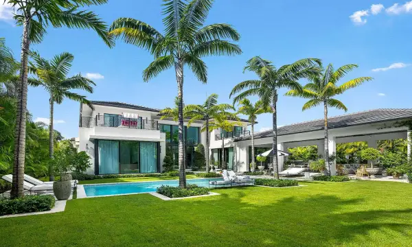 18 E Ocean Avenue, Ocean Ridge, FL 33435