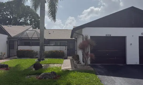 6304 Wedgewood Terrace B8, Tamarac, FL 33321