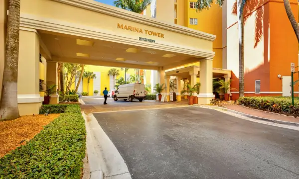 2650 Lake Shore Drive 1005, Riviera Beach, FL 33404