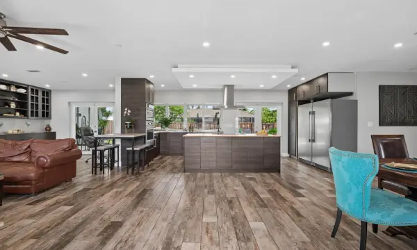 4601 W Hawthorne Circle, Hollywood, FL 33021