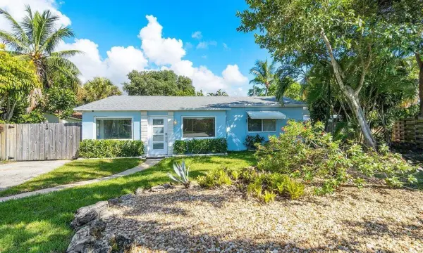 139 Prospect Road, Lantana, FL 33462