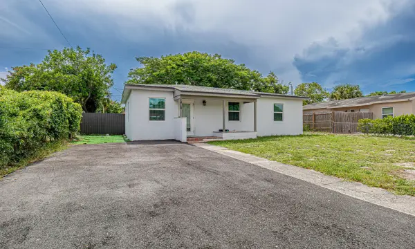 1416 S C Street, Lake Worth Beach, FL 33460