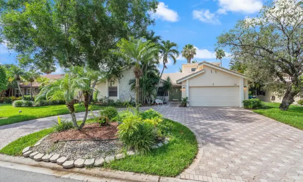 8660 NW 54th Street, Coral Springs, FL 33067