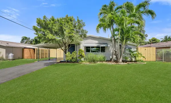 5940 NE 2nd Avenue, Oakland Park, FL 33334
