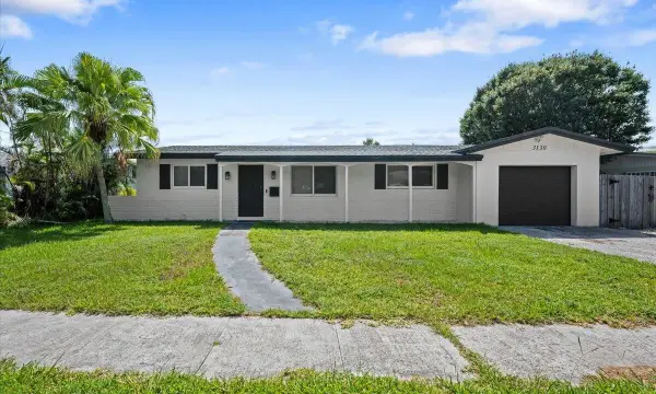 3130 Capri Road, Palm Beach Gardens, FL 33410