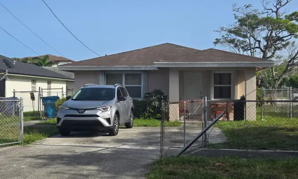 140 NE 8th Avenue, Boynton Beach, FL 33435