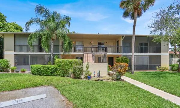 6563 Chasewood Drive F, Jupiter, FL 33458