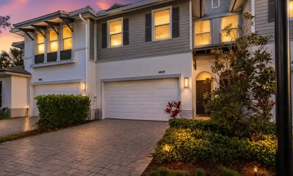 4849 Pointe Midtown Road, Palm Beach Gardens, FL 33418