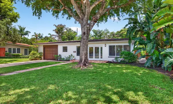 1318 SE 12th Way, Fort Lauderdale, FL 33316