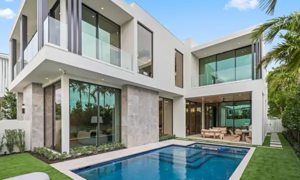 340 Grove Place, Delray Beach, FL 33444