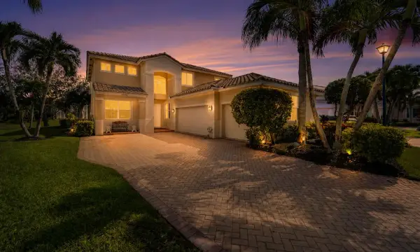 12115 NW 52nd Court, Coral Springs, FL 33076