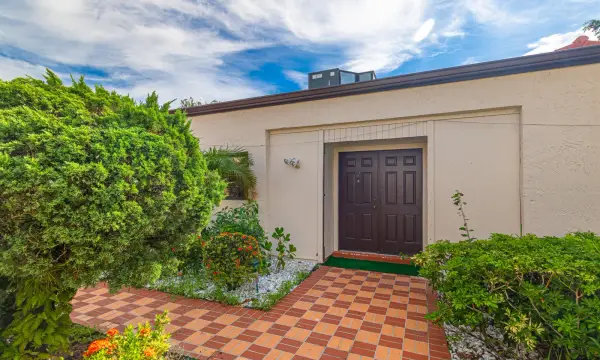 8008 Eastlake Drive, Boca Raton, FL 33433