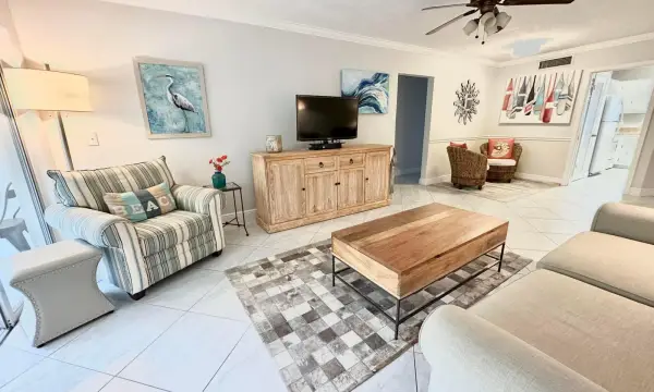 6 Garden Street 204p, Tequesta, FL 33469