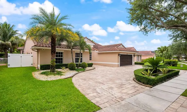 4360 SW 152nd Avenue, Miramar, FL 33027