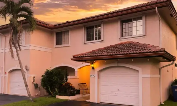8976 NW 38th Drive, Coral Springs, FL 33065