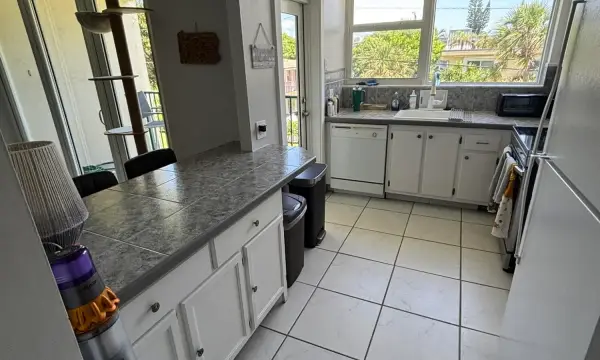 1238 Hillsboro Mile 210, Hillsboro Beach, FL 33062