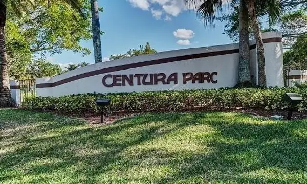 2242 NW 39th Avenue, Coconut Creek, FL 33066