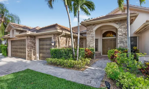 10715 Versailles Boulevard, Wellington, FL 33449