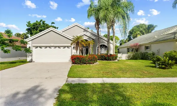 1851 Oak Berry Circle, Wellington, FL 33414