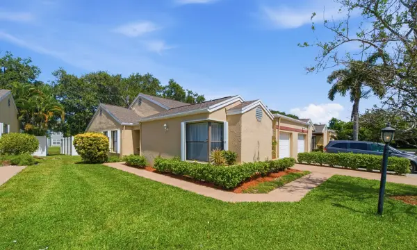 4561 DISCOVERY Lane 13, West Palm Beach, FL 33417, West Palm Beach, FL, 33417