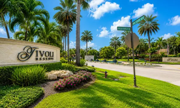 8047 Via Grande, Boynton Beach, FL 33437