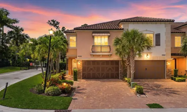 15600 Italian Cypress Way, Wellington, FL 33414