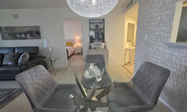 4851 NW 26th Court 437, Lauderdale Lakes, FL 33313