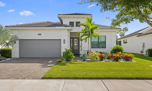 5432 Saint Armands Way, Westlake, FL 33470
