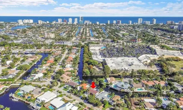 1080 SE 9th Avenue, Pompano Beach, FL 33060