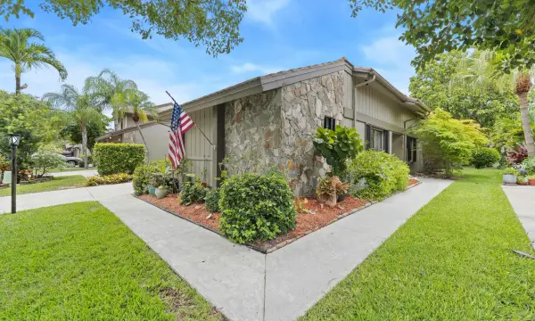 5137 Thyme Drive, Palm Beach Gardens, FL 33418