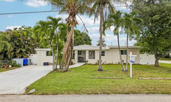2001 N 22nd Avenue, Hollywood, FL 33020