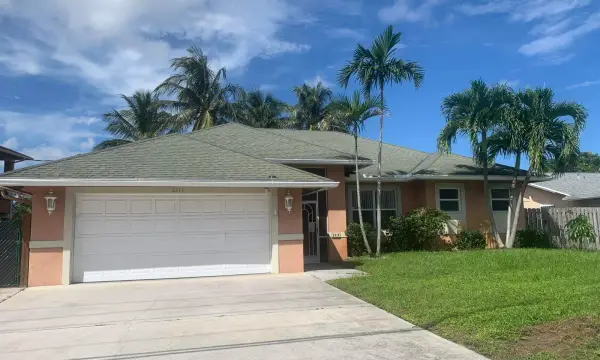 2215 Hypoluxo Road, Lake Worth, FL 33462
