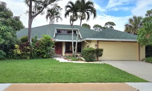 13616 Northumberland Circle, Wellington, FL 33414